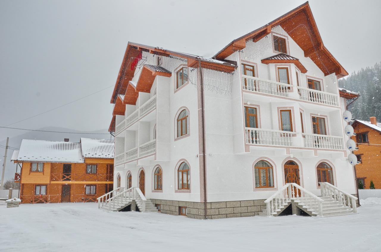 Apart-Hotel Orlan Mykulychyn Exterior foto
